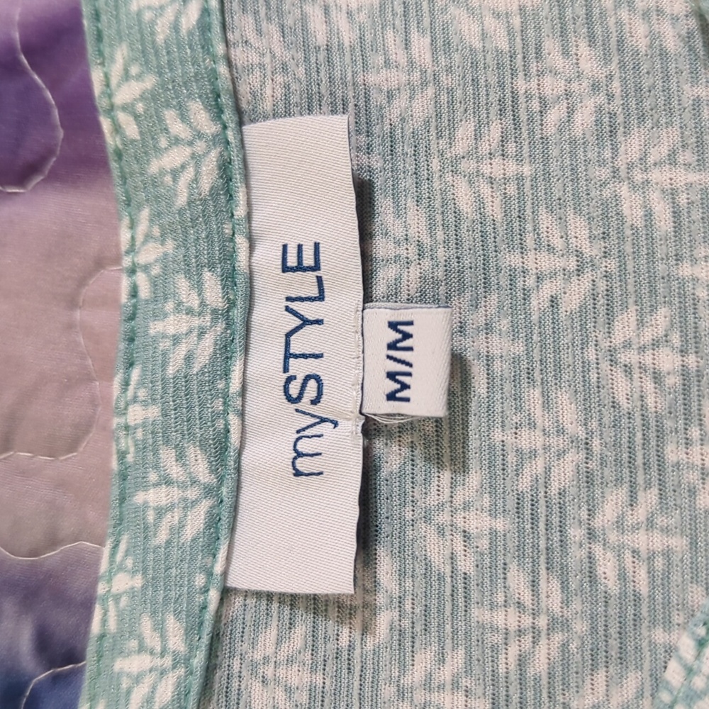 Size Medium My Style Women's Blue Patterned Blouses - Picture 12 of 13
